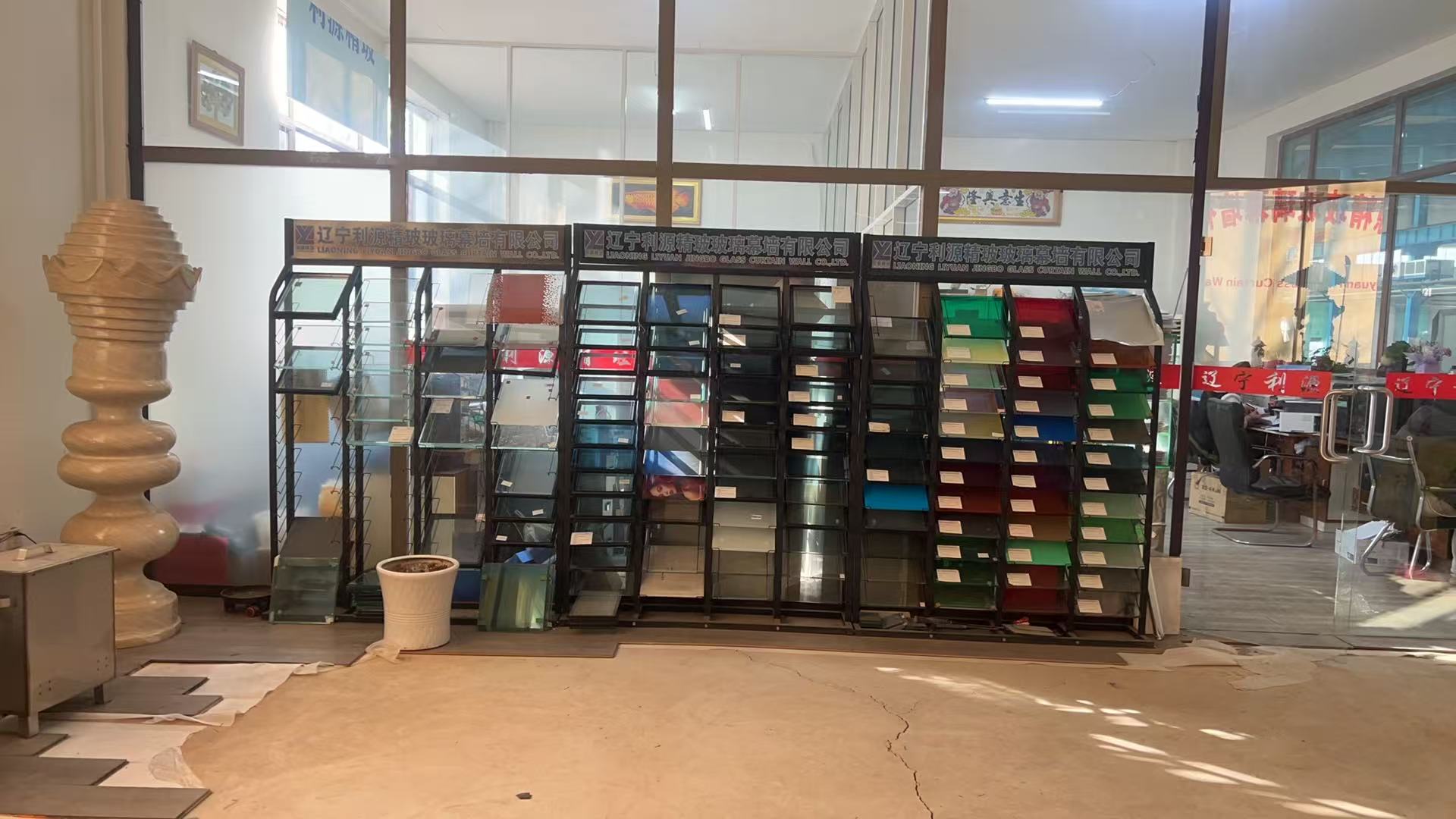重庆市工程玻璃批量采购幕墙节能玻璃 - 价格